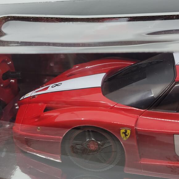 XQ Toys 1:18 Scale Radio Control Model Car Ferrari FXX Red. New, sealed - Picture 10 of 13